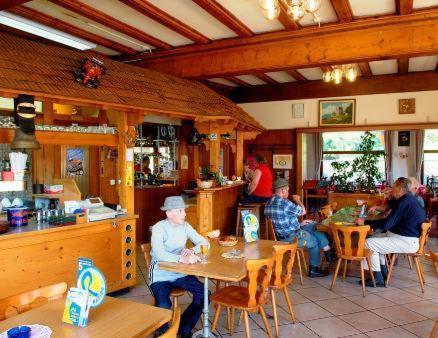 Hotel-Buffet De La Gare Chateau-d'Oex Kültér fotó